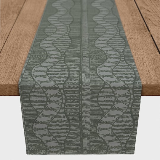 90" Lace Pattern Cotton Twill Runner